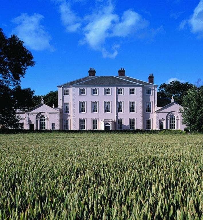 Somerford Hall Leilighet Brewood Eksteriør bilde